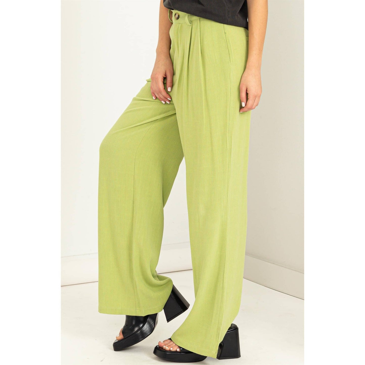 DZ23C786-RELAX FIT HIGH WAISTED TROUSERS: PALE OLIVE / S - Storm and Sky Shoppe