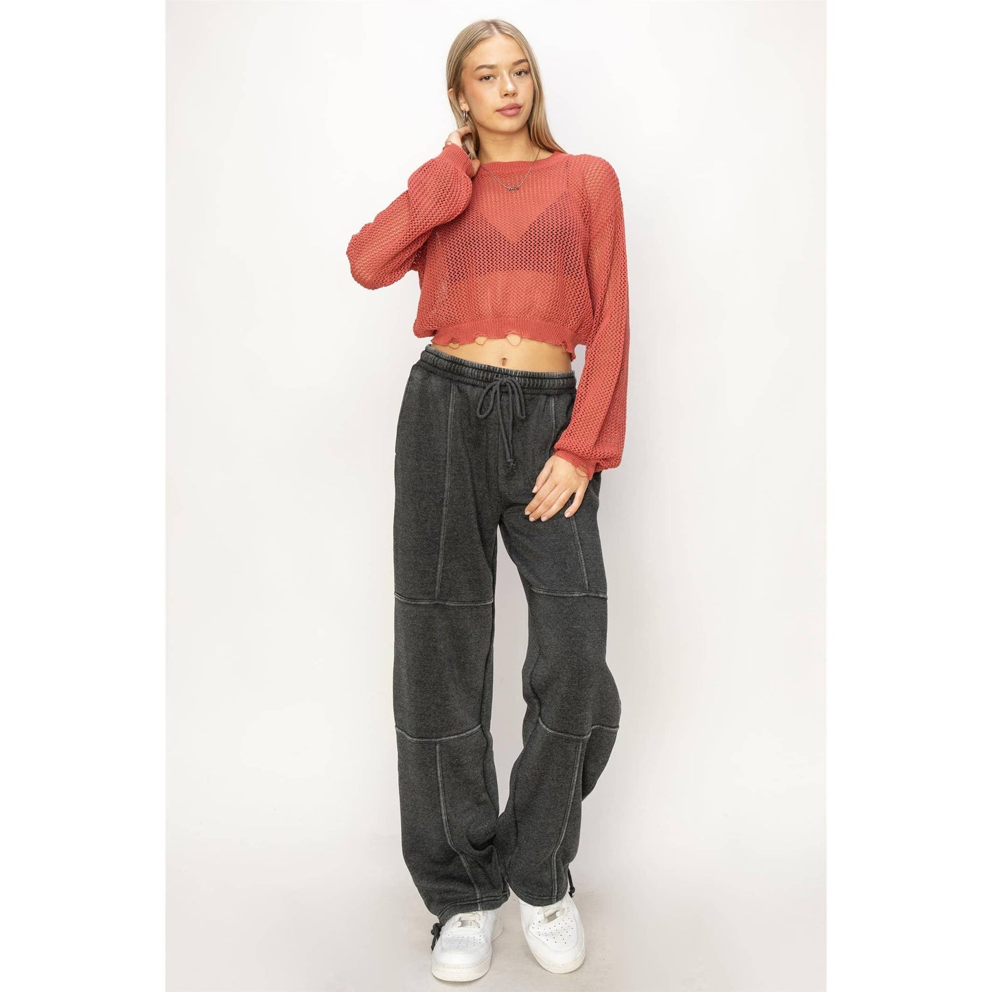 DZ24C038-DISTRESSED KNIT SWEATER: BRICK / S - Storm and Sky Shoppe