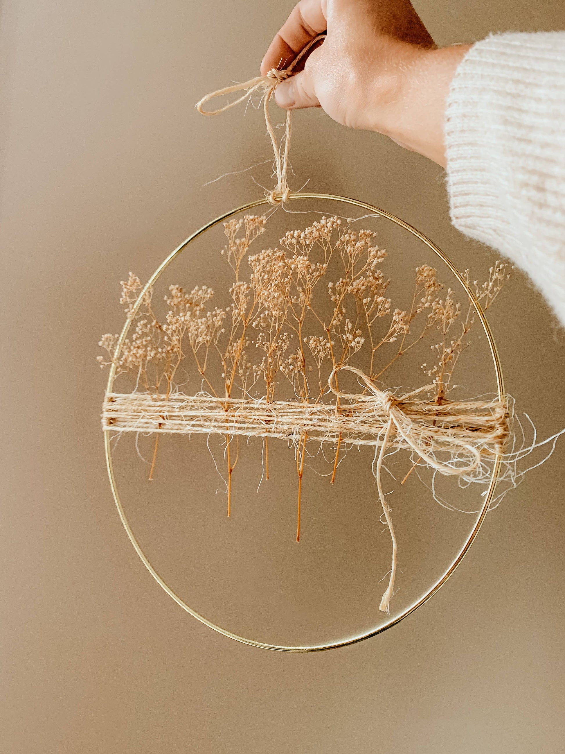 Dried Flowers Round Wall Hanging / Door Wreath Ring - Storm And Sky