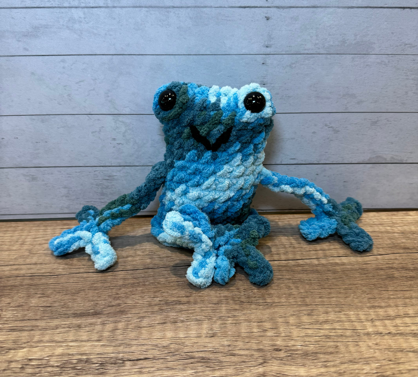 Crochet Frog - Storm and Sky Shoppe