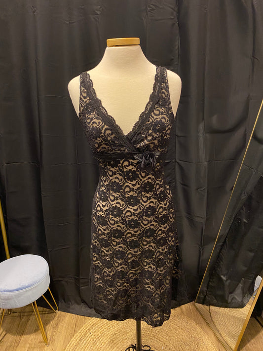 Vintage Lace Dress - Storm and Sky Shoppe