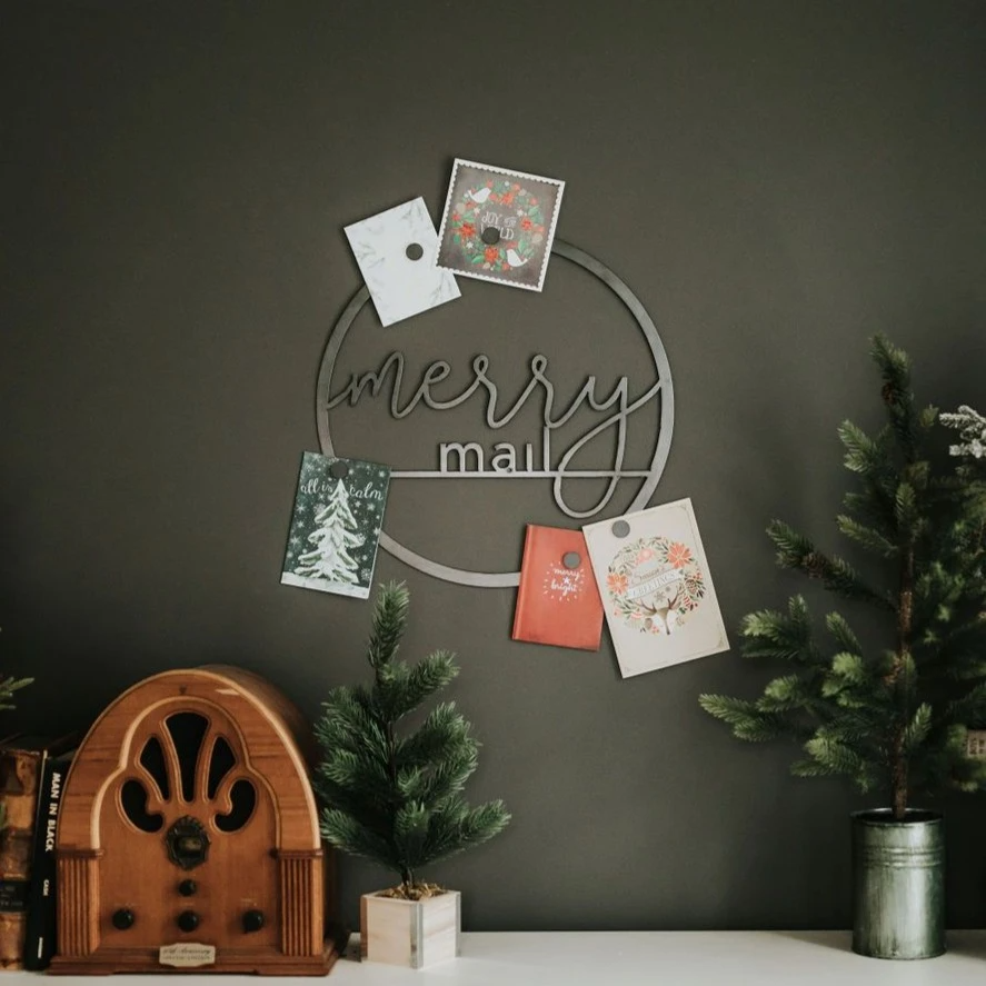 "Merry Mail" Magnetic Christmas Card Wreath - Script - Storm And Sky