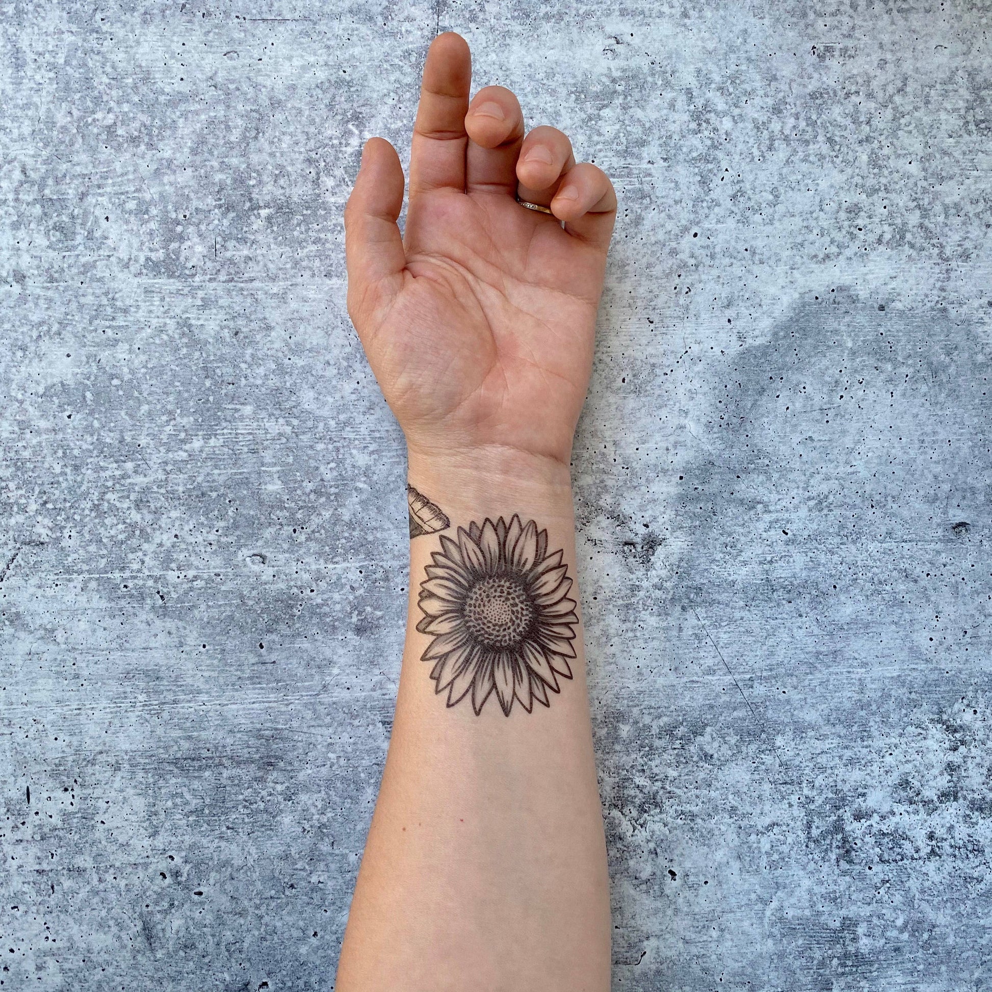 Sunflower Temporary Tattoo - Storm and Sky Shoppe