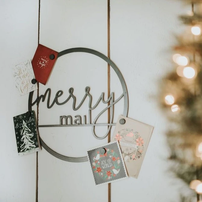 "Merry Mail" Magnetic Christmas Card Wreath - Script - Storm And Sky